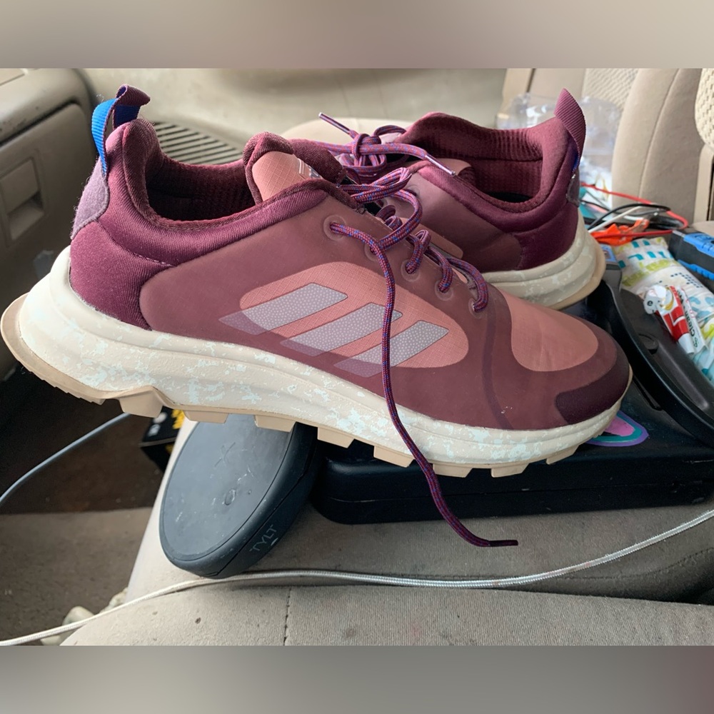 Size 8 1/2 Adidas